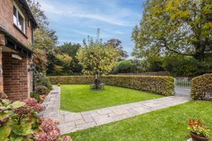 Photo 21- click for photo gallery